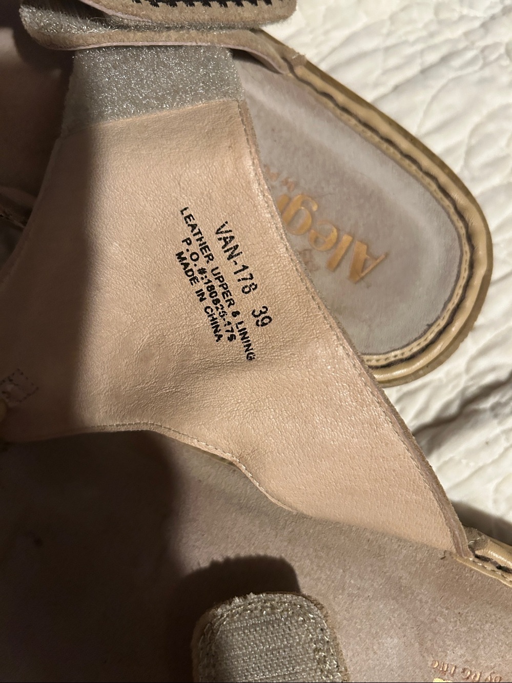 Sandals - Picture 5 of 5